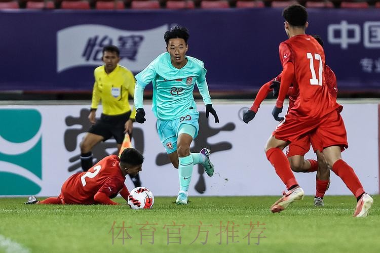中国队2:0战胜巴林队 取得U17亚预赛开门红 中国队2:0战胜巴林队 取得U17亚预赛开门红